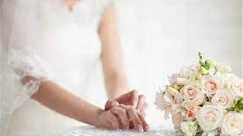 هل الأب مُلزم شرعاً بتجهيز ابنته؟..الإفتاء تجيب