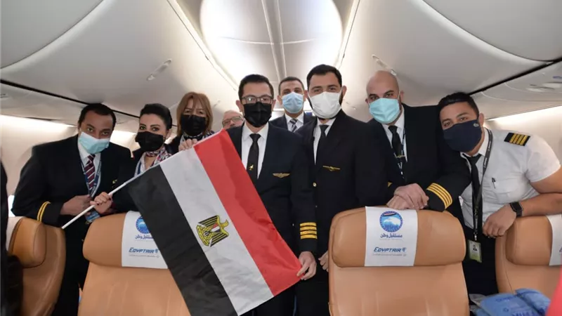 انطلاق الجسر الجوي لمصر للطيران الي الكاميرون لمؤازرة المنتخب في المباراة النهائية