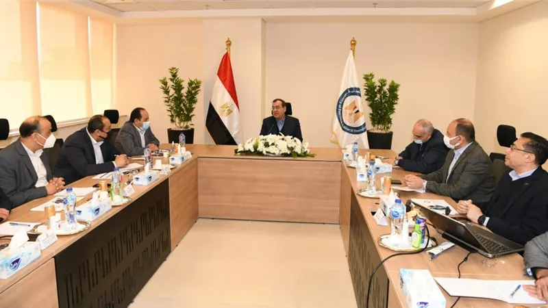 أول اجتماع بالمقر الجديد لوزارة البترول بالحى الحكومى بالعاصمة الإدارية