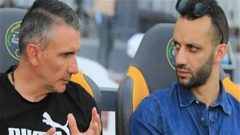 تفاصيل جلسة أمير مرتضى مع كارتيرون قبل خوض الزمالك مشواره الأفريقى