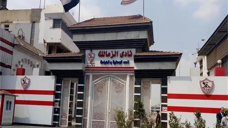 كلاكيت ثالث مرة.. رئيس الزمالك يمزق كشوفات الناخبين قبل أيام من الانتخابات