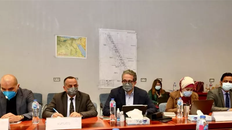المتحف المصري .. الانتهاء من تثبيت 100% من القطع الثقيلة بالبهو والدرج العظيم