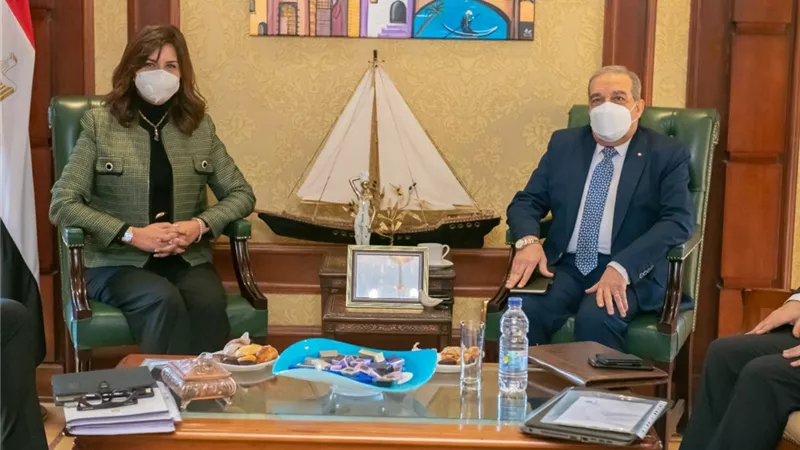 وزيرة الهجرة تستقبل وزير الإنتاج الحربي للتوافق على جلسات مؤتمر 