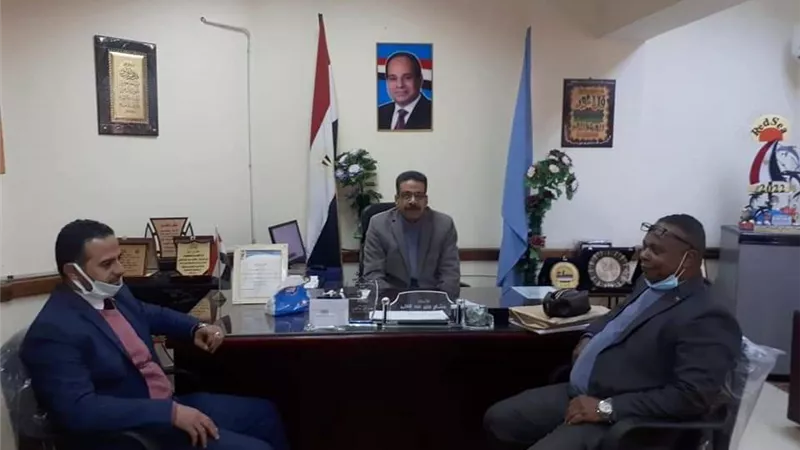 اختيارالمعلمين المرشحين رؤساء لجان امتحانات الثانوية العامة بالبحر الاحمر