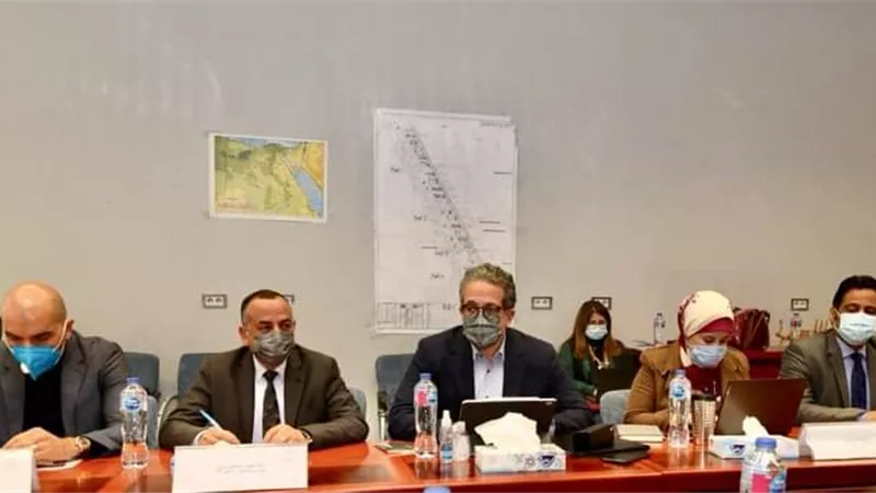 عرض 4700 قطعة أثرية من كنوز الملك توت عنخ آمون في المتحف المصري الكبير