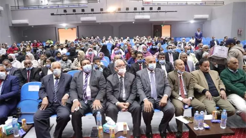 مدير تعليم الوادى الجديد يشهد احتفالية مستقبل وطن لتكريم أوائل الطلبة