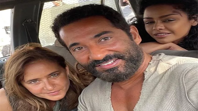 عمرو سعد يتألق كواليس الجسر برفقة نيللى كريم واسماء ابو اليزيد