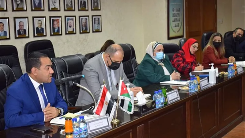 صالح الشيخ يشيد بالتجربة الاردنية في مجال الإدارة وشئون الوظيفة