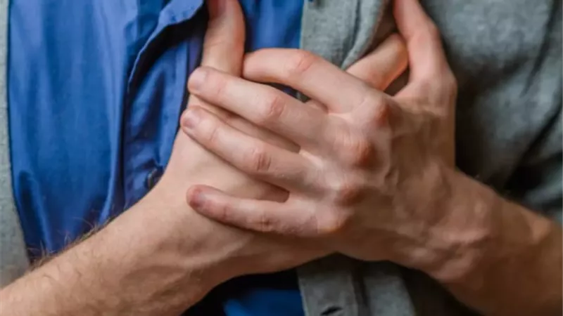فى هذه الحالة اتصل بالطوارئ؟