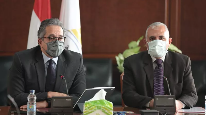 وزيرا الرى والسياحة: تسهيل إجراءات التراخيص الخاصة بالمنشآت الفندقية