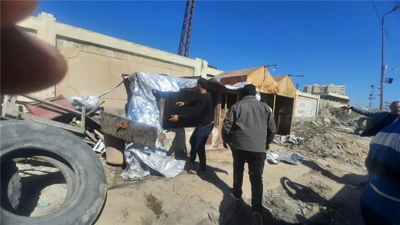 محافظ الإسكندرية .. إزاله ٥ أكشاك مخالفه بنطاق حي غرب