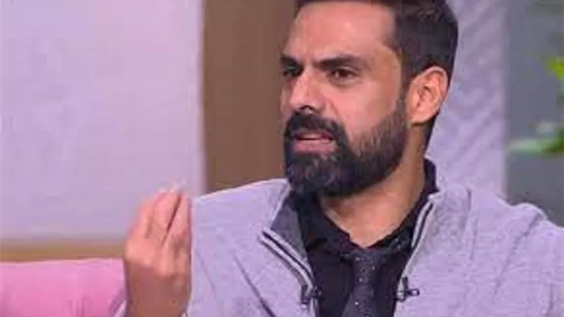 امير طعيمة ينعى رحيل والدة عمرو مصطفى