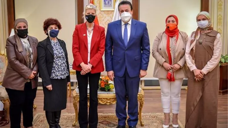 وزير التعليم العالي يبحث مع صندوق الأمم المتحدة تطوير برامج تدريبات أطباء الأسرة