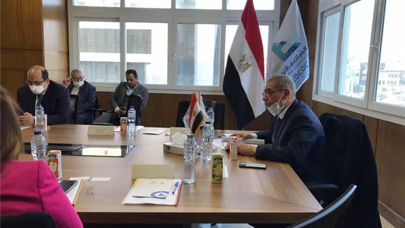 مشغولو المحمول وشركات الدفع والتحصيل الإلكتروني ينضمون للمبادرة
