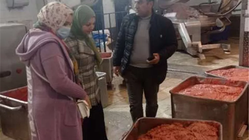 ضبط لحوم ودواجن مفرومة منتهية الصلاحية بالشرقية
