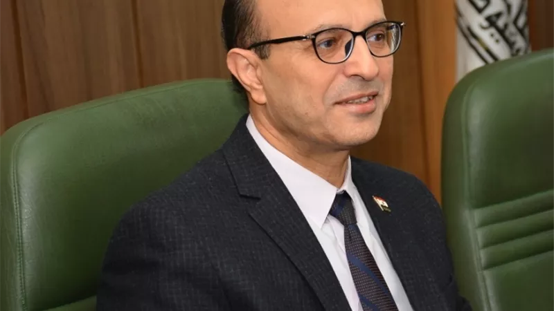 رئيس جامعة أسيوط يشيد بإنتاج كلية العلوم البحثى المتميز خلال 2021
