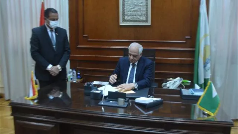 محافظ الجيزة يعتمد نتيجة الشهادة الإعدادية بنسبة نجاح ٧٣.٢٦ %
