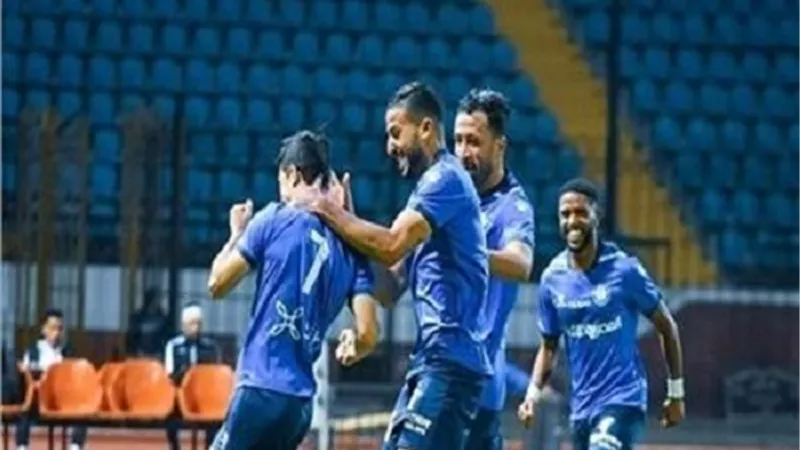 سموحة يتقدم بهدف بيكهام أمام البنك الأهلى فى الشوط الأول