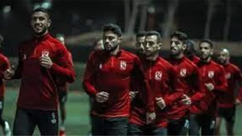 مفاجأة .. الأهلى يقرر الإستغناء عن نجم دفاعه مجاناً