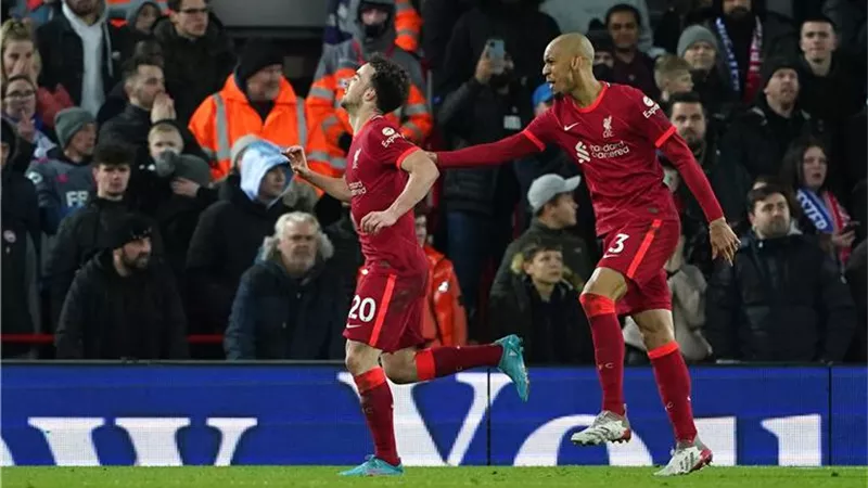 بمشاركة صلاح.. ليفربول يضرب ليستر سيتى بثنائية نظيفة فى الدورى الانجليزى