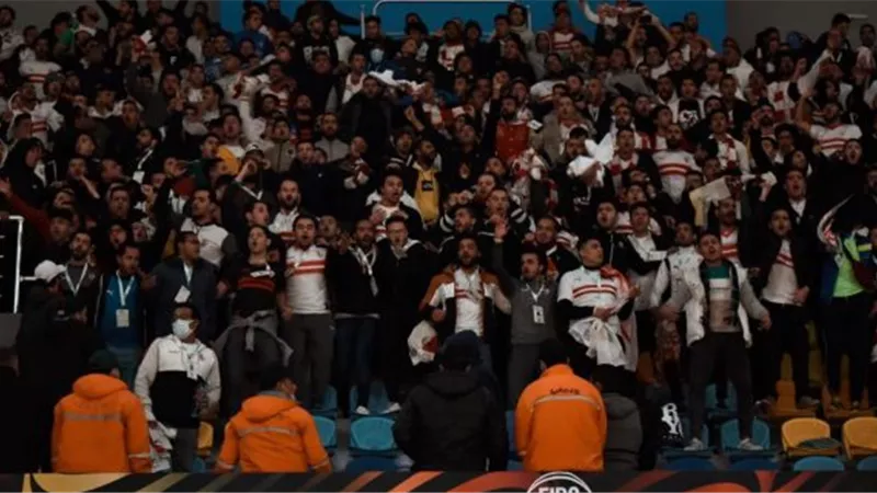 جماهير الزمالك تملأ صالة حسن مصطفى لمؤازرة الفريق أمام بورجوس الإسباني