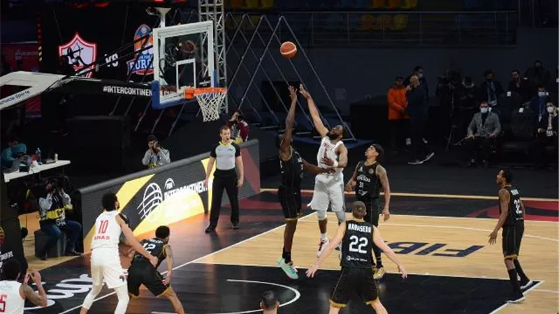 الفترة الثالثة .. بورجوس يواصل التقدم على الزمالك فى مونديال الاندية والنتيجة 63-47