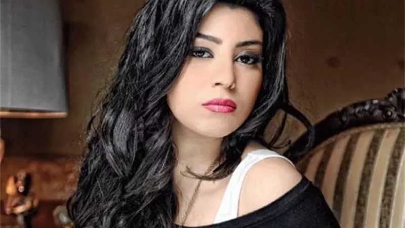 آيتن عامر: استنوني في رمضان.. وهطرح كام أغنية هيعملوا قلبان.. فيديو
