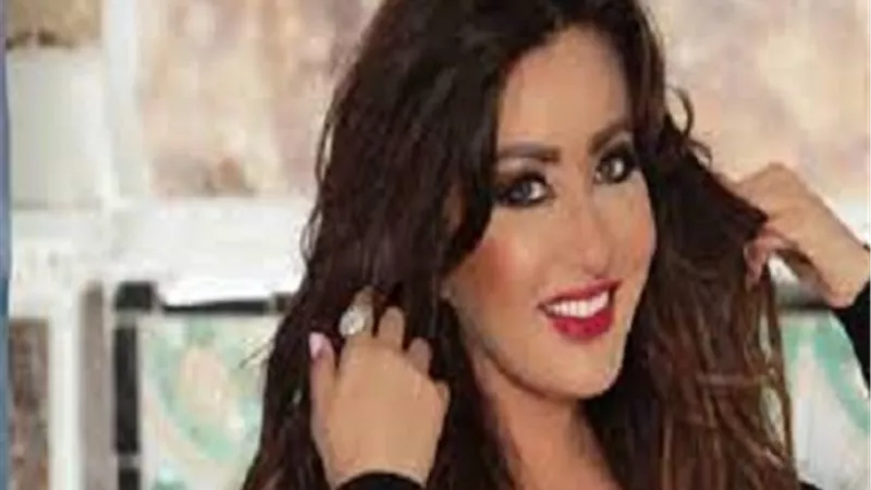 لطيفة تهنئ جمهورها بعيد الحب: كل سنة والناس كلها طيبة