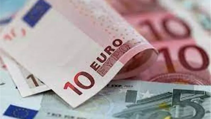 سعر اليورو اليوم الجمعة 11-2-2022