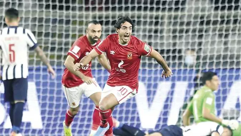 ماتش الأهلي المصري والهلال السعودي بث مباشر