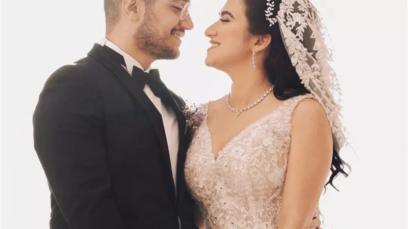 الف مبروك للعروسين