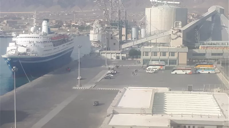 نقل 32865 طن بضائع بموانئ البحر الأحمر
