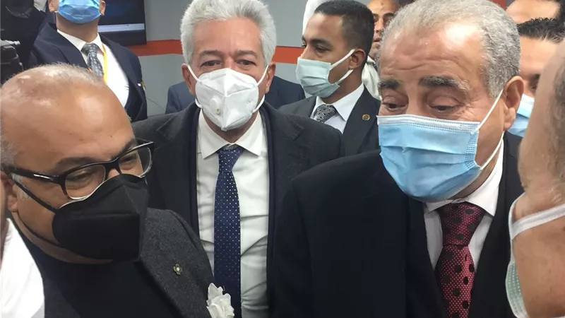 وزير التموين يفتتح ٤ مجمعات نموذجية بعدة محافظات