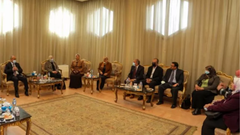 رئيس جامعة الزقازيق يشهد فعاليات افتتاح مؤتمر خطوة علي الطريق لطلاب كلية الصيدلة