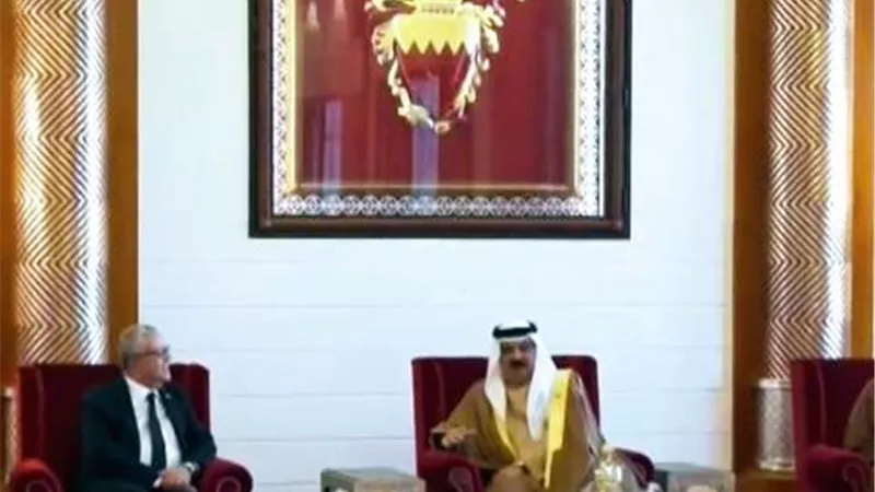 رئيس مجلس النواب يلتقي الملك حمد بن عيسى آل خليفة ملك البحرين