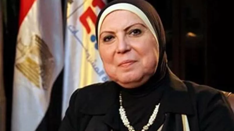 نيفين جامع : مصر تستهلك 12 مليار كيس بلاستيك سنويا وإعادة تدوير المخلفات ضرورة