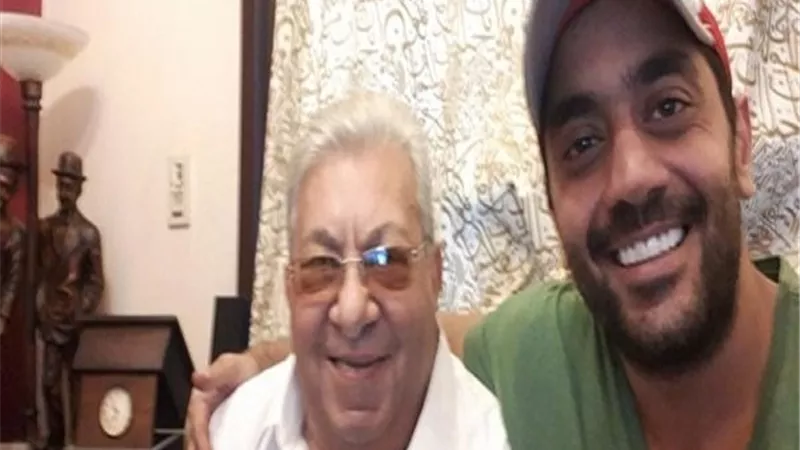 فاروق فلوكس: أحمد ابنى لسانه متبري منه وولادي تعرضوا للضرب بسبب 
