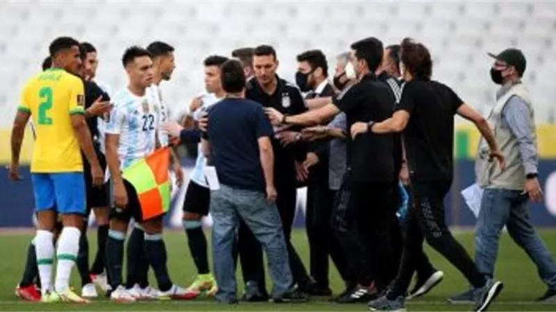 الفيفا يقررتغريم الاتحاد البرازيلى 500000 فرنك سويسري