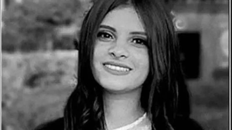 مصرع شاب وطبيبة واصابة صديقتها دهستهم سيارة نقل بالدقهلية..صور