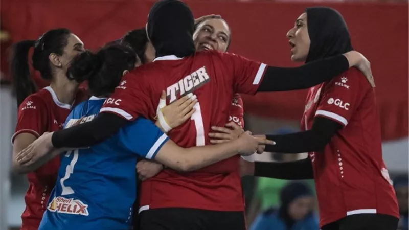 سيدات طائرة الأهلى تكتسح الطيران