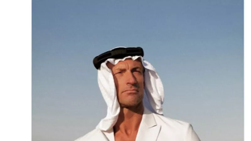 المدير الفنى الفرنسى للمنتخب السعودى يرتدى 