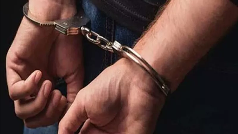 بـ2 مليون جنيه.. ضبط مسئول مخزن اختلس كميات من الأجهزة الطبية والأدوات الجراحية من إحدى المستشفيات بسوهاج