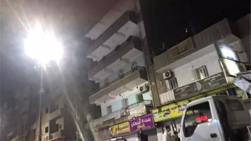 بالصور والأسماء ..مصرع وإصابة5 أشخاص بينهم أطفال في حريق شقة بالإسماعيلية..صور