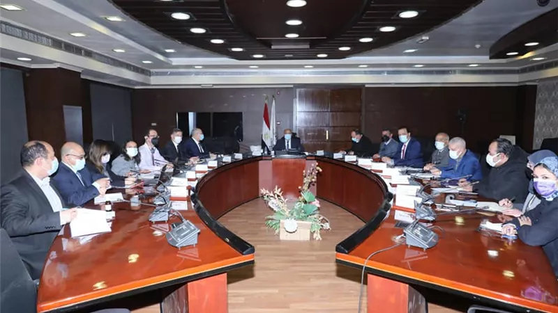 كامل الوزير : إنشاء شبكة النقل الأخضر بأنحاء الجمهورية