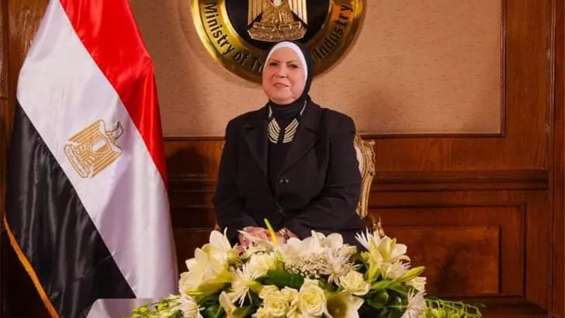 نيفين جامع: تعميق التصنيع المحلي للمنتج المصري على رأس أولويات خطة عمل الحكومة