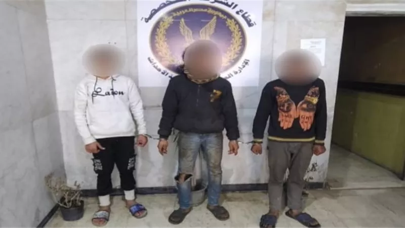 القبض على 3 متهمين يستخدمون 4 أطفال في التسول بالجيزة