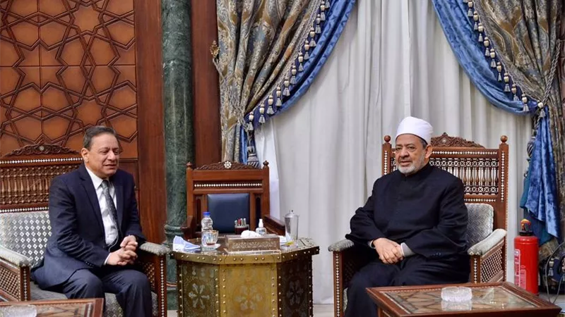 كرم جبر لـ الطيب: نقدر دور الأزهر في خدمة القضايا الوطنية ونشر الوسطية والتسامح