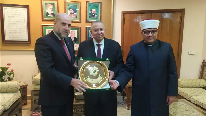 نقيب الأشراف: مبادرة الرئيس بإعادة إعمار غزة تؤكد وقوف الدولة المصرية مع الشعب الفلسطيني