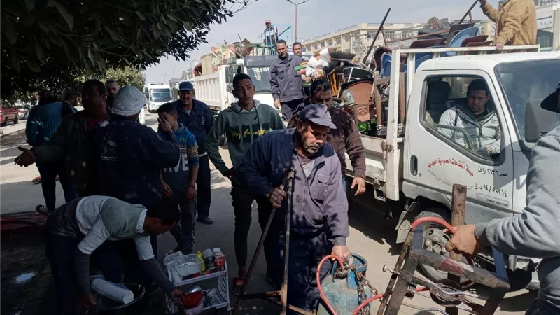 استكمال الحملات التمشيطية لرفع الإشغالات بمدينة الأقصر