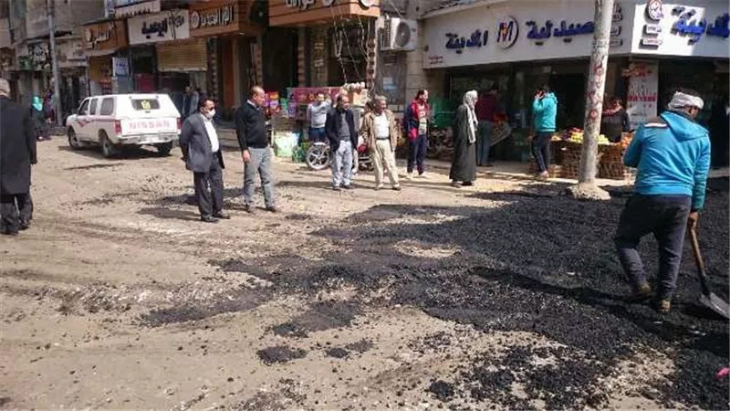 محافظ الشرقية يُتابع معدلات أداء ونسب تنفيذ أعمال رصف شارع التحرير بمدينة كفرصقر
